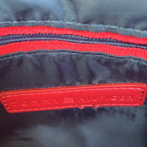 Tommy Hilfiger shopping tote - Picture 7 of 11